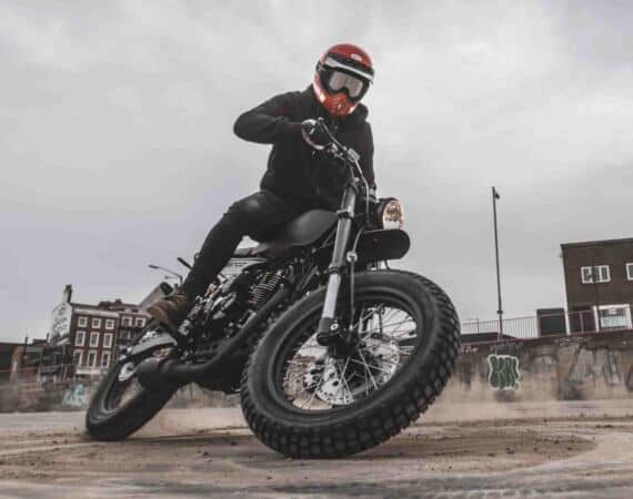 Mutt Motorcycles_Razorback_125_Black_derrape